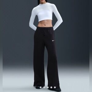 NWT Nike Sportswear Phoenix Fleece. Size XL